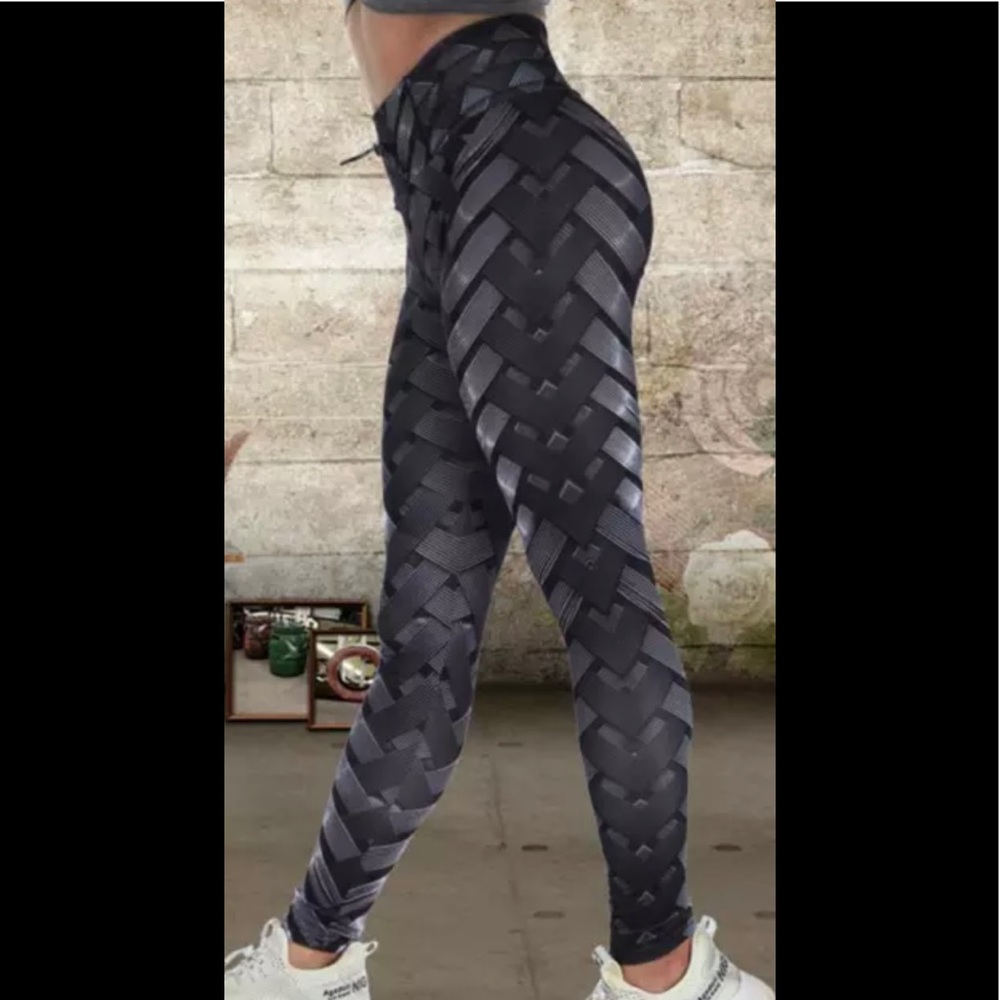 yoga pants